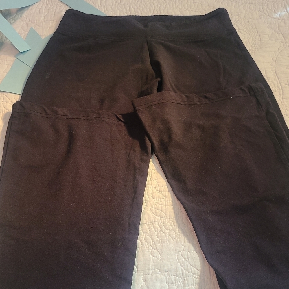Express your passion yoga pants medium flared black Hp 🔥🔥🔥 - Picture 2 of 3